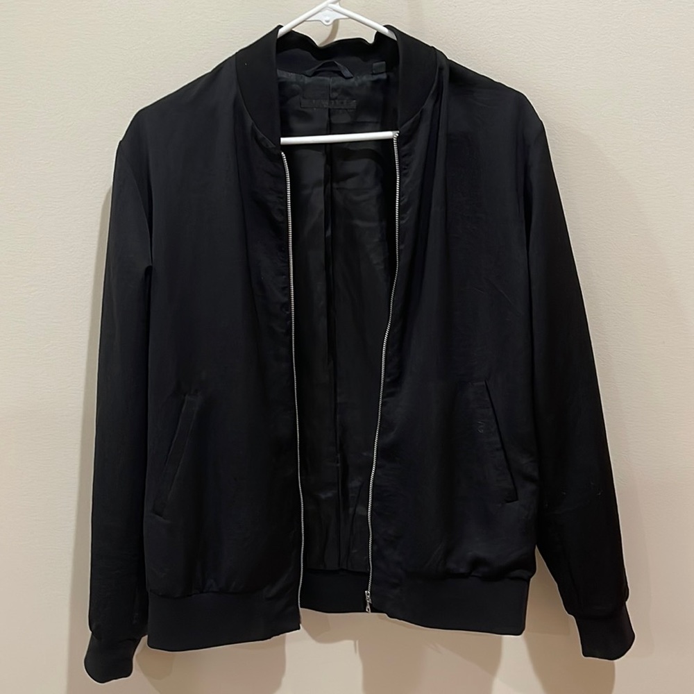 Uniqlo black bomber jacket, size M